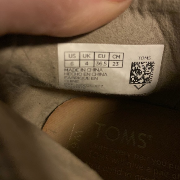 Tom’s booties - Picture 4 of 6